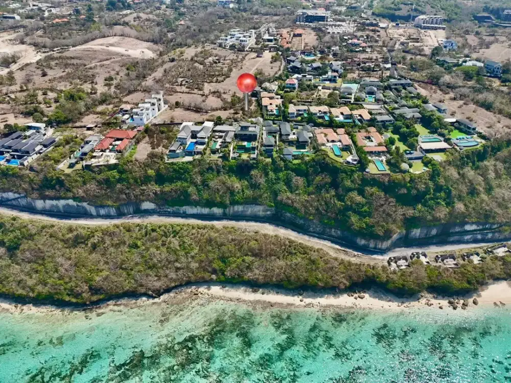 Tanah tebing karang kutuh bali