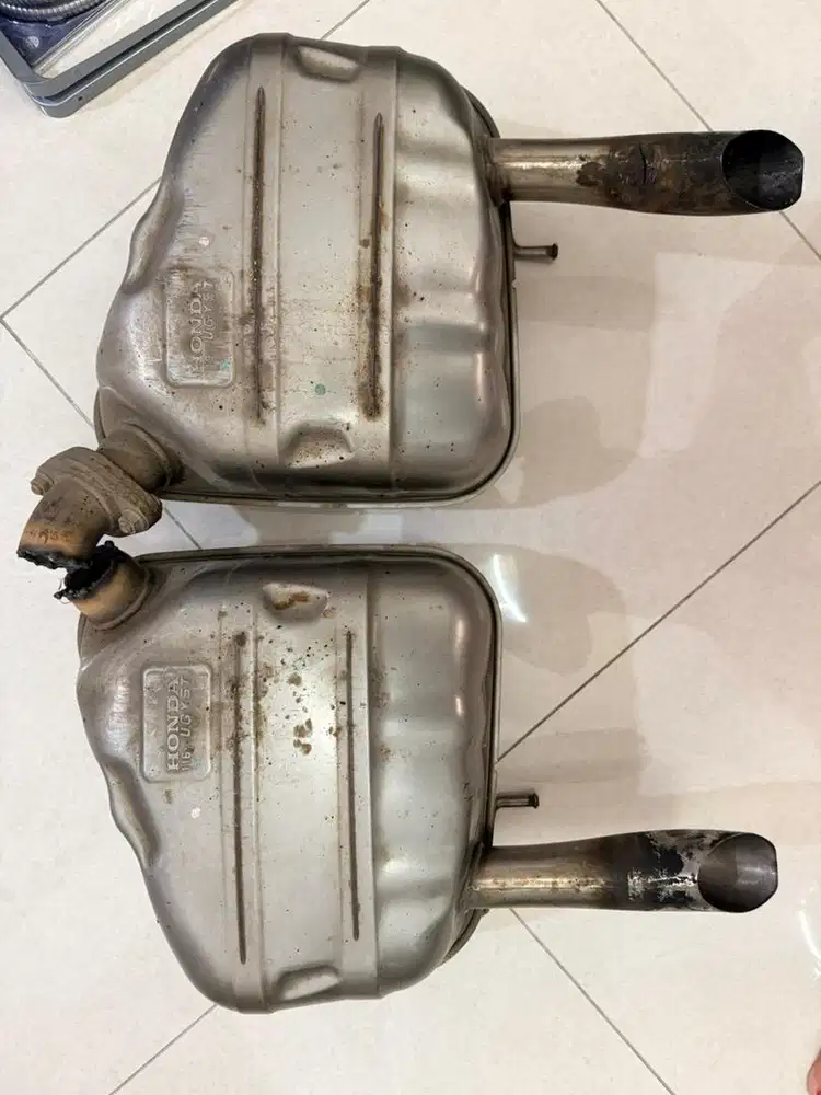 JUAL CEPAT !! Knalpot Resmi Bawaan Honda Civic Turbo Hatchback 2017