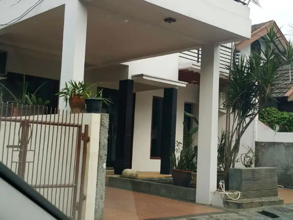 Dijual rumah di Bintaro sektor 4 Tangerang
