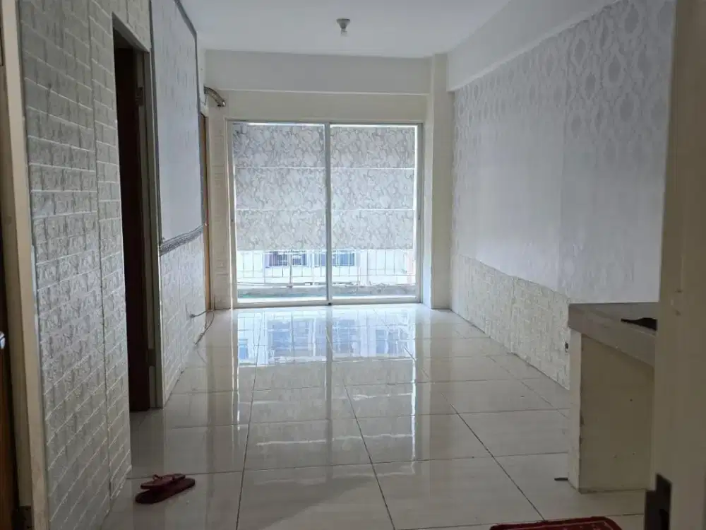 Disewakan Murah Apartemen Puncak Bukit Golf PBG 2BR Luas 52m2 Kosongan Ada AC 1unit