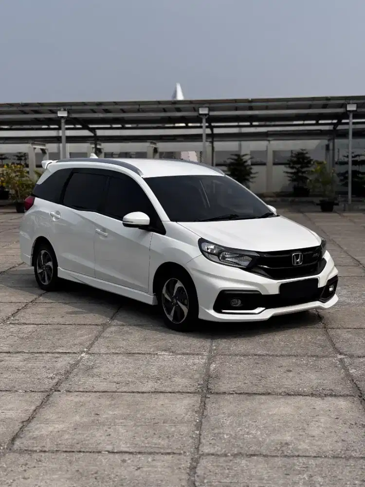 [TDP 35 Jt] Mobilio 2017 RS 1.5 AT