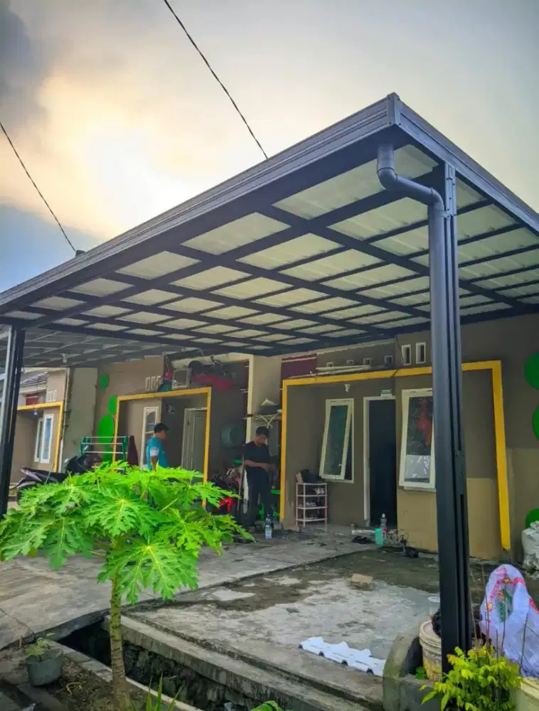 Kanopi baja ringan
