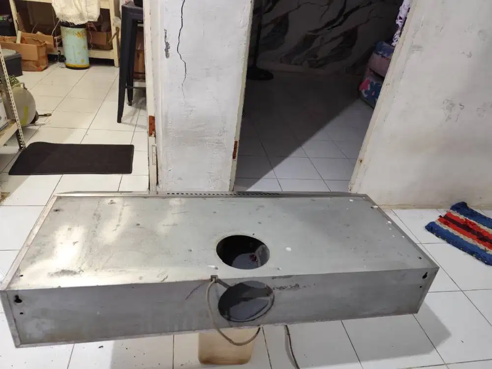 Mesin penghisap asap dapur atau Cooker Hood