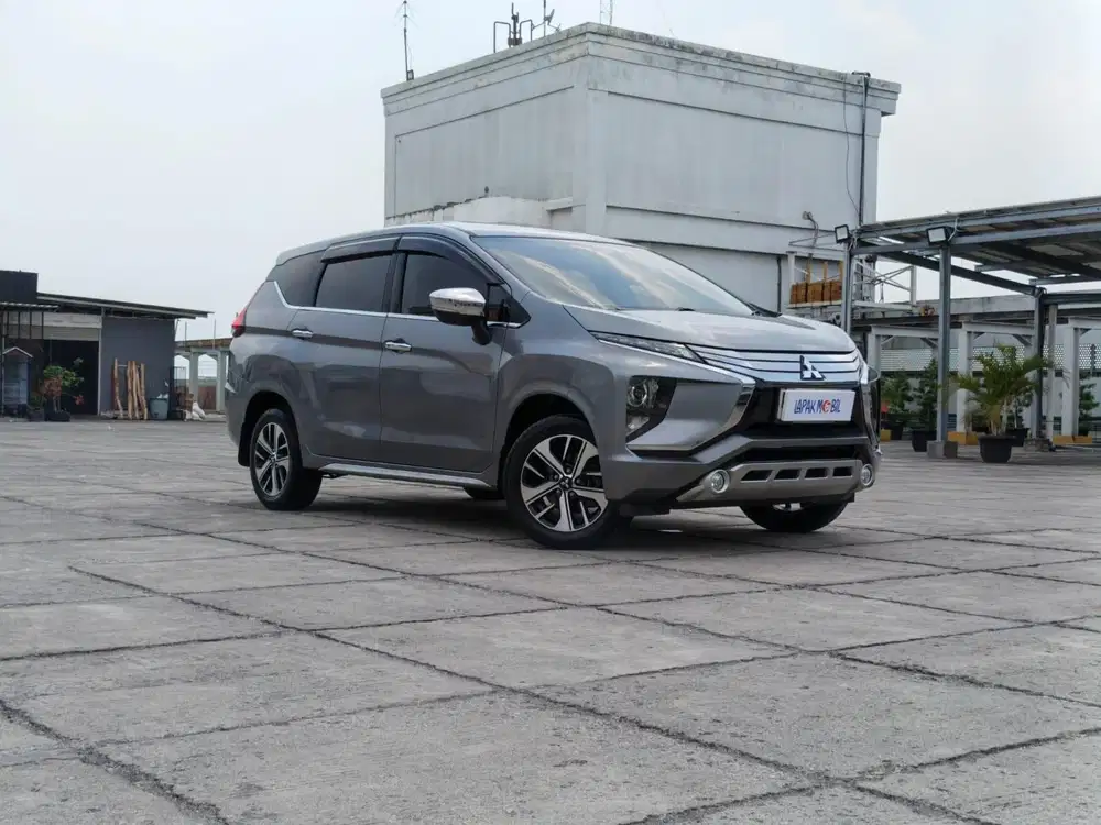 Mitsubishi Xpander Ultimate 1.5 Matic AT 2018 Silver KM 75RB