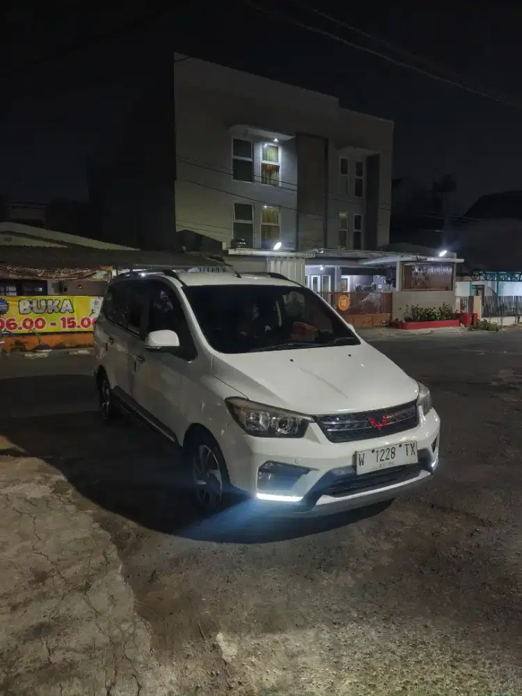 Wuling Confero S Lux +