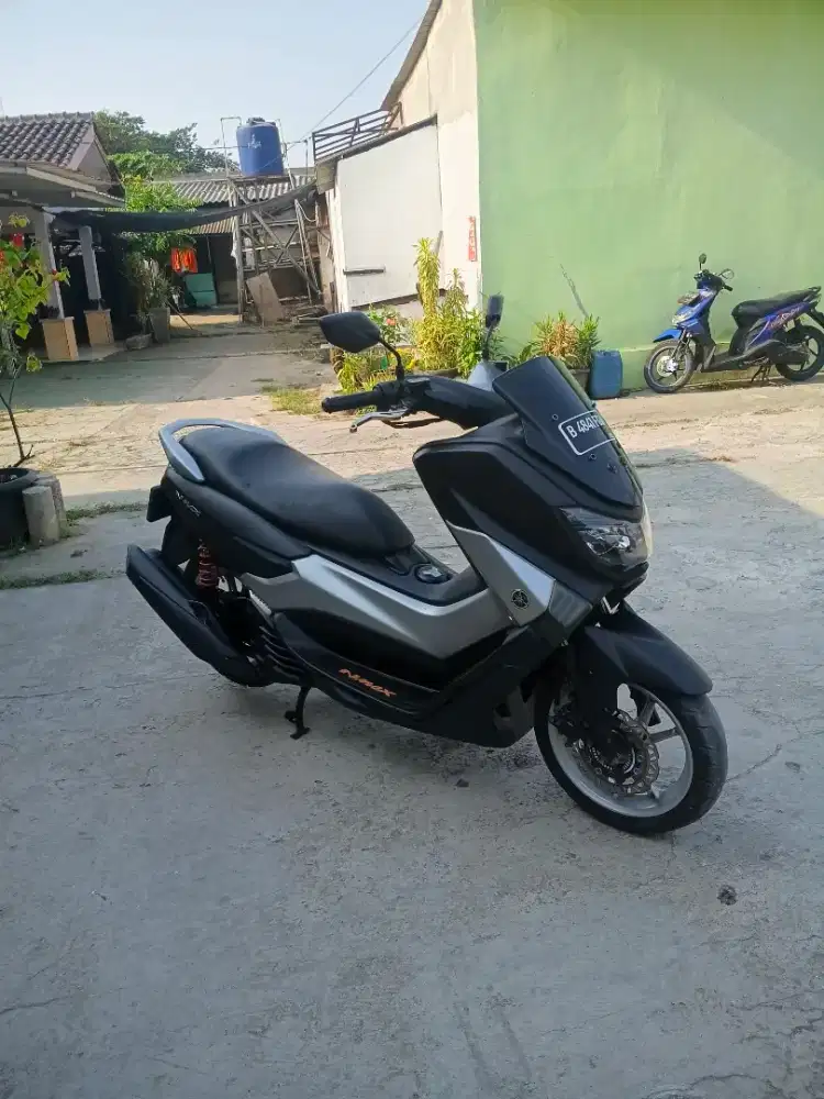 YAMAHA NMAX 2016 HITAM