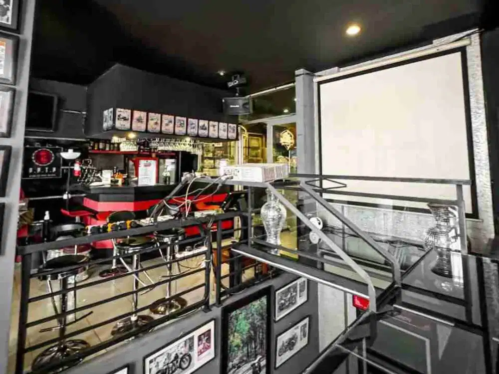 Bangunan Komersial Prime Location