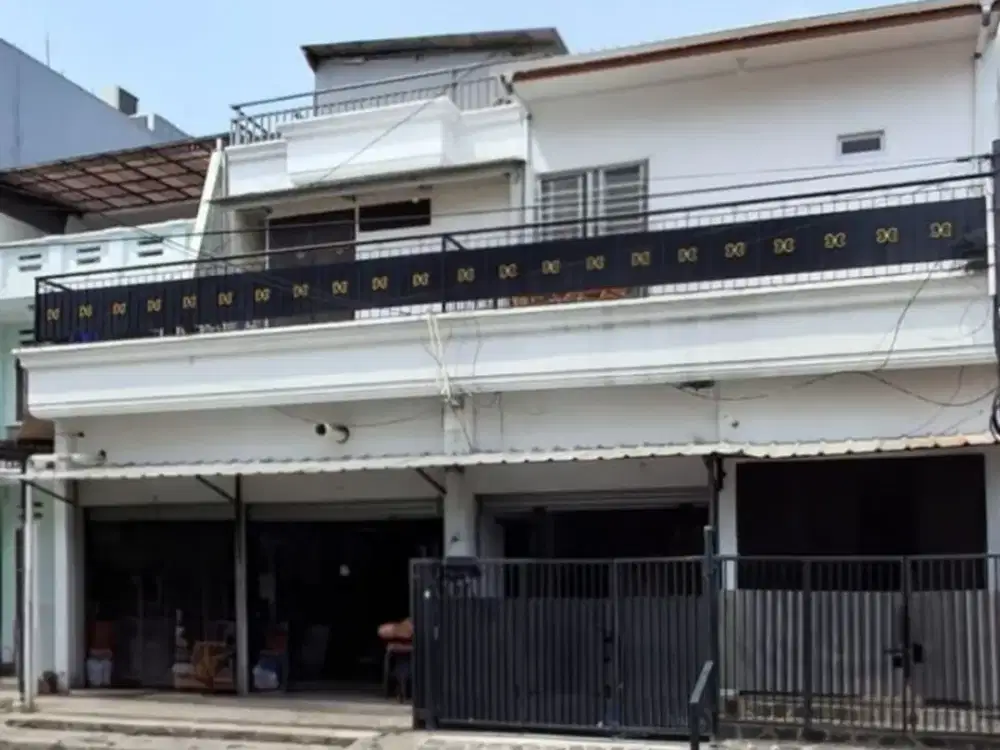 Cocok Untuk Usaha! Rumah 3 Lantai Di Kelapa Gading – LT 222 m², LB 500 m², Jalan Besar, SHM