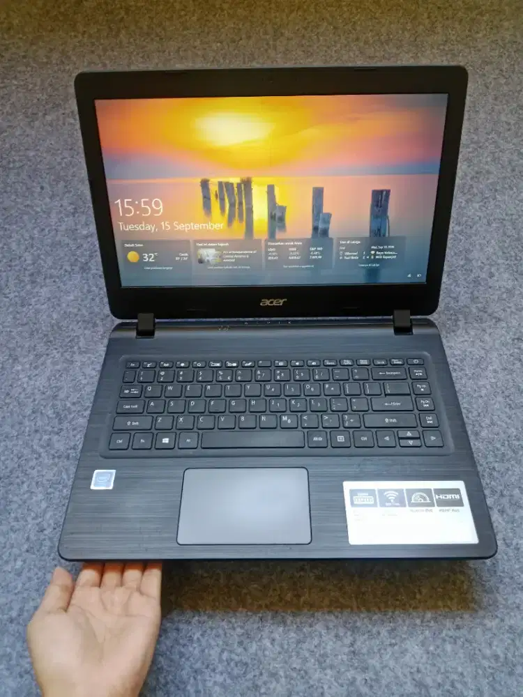 LAPTOP NORMAL SEMUA SIAP PAKAI WINDOWS 10