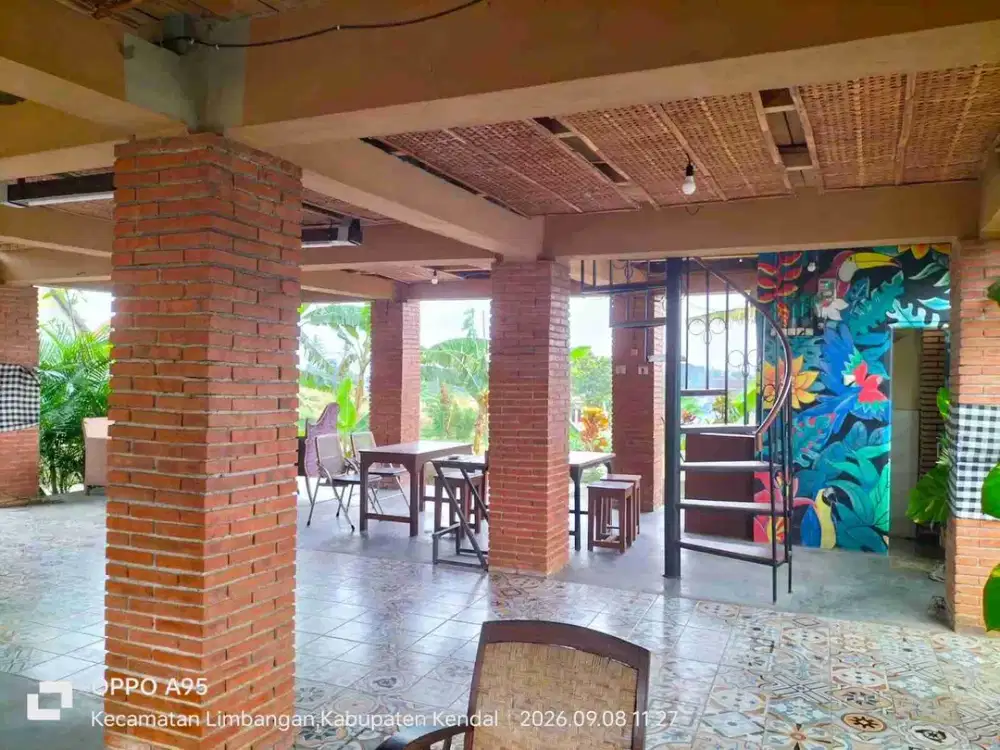 Resto & Kolam Renang Aktif LT 2600m² Dijual Murah di Limbangan Kendal