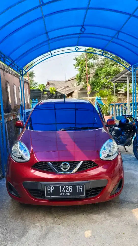 Dijual cepat, mobil Nissan March 2016