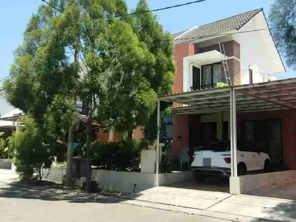 Di Jual Rumah Rapi dan Bagus di Green Ara Residence Harapan Indah Bekasi