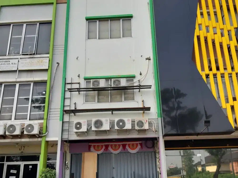 Tempat usaha kawasan dekat tol dan akses 2 gerbang