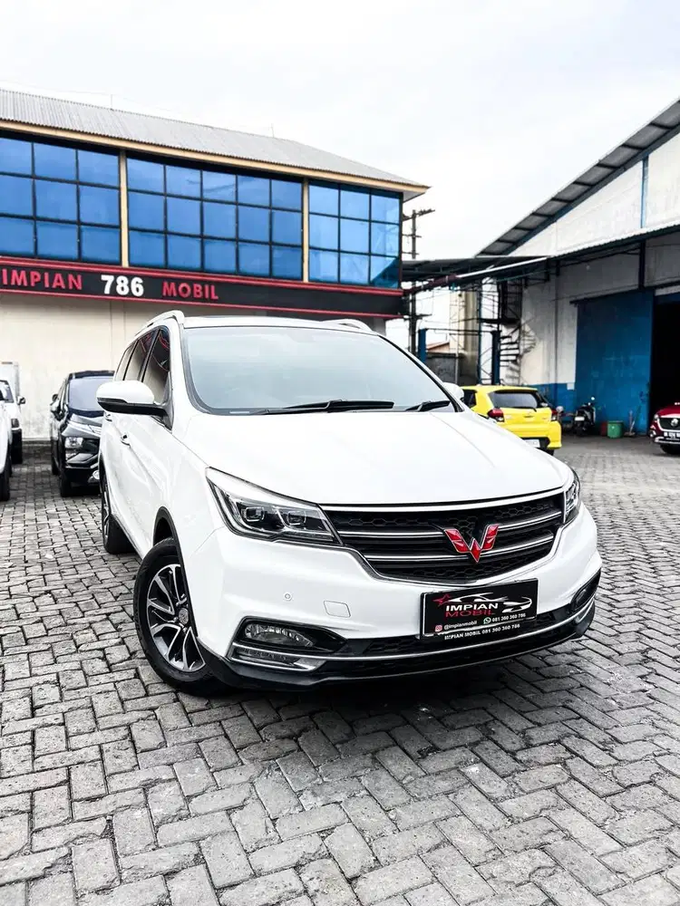 Wuling Cortez 1.8 Lux AT Sunroof 2018 almaz 2019 mobilio 2018 confero