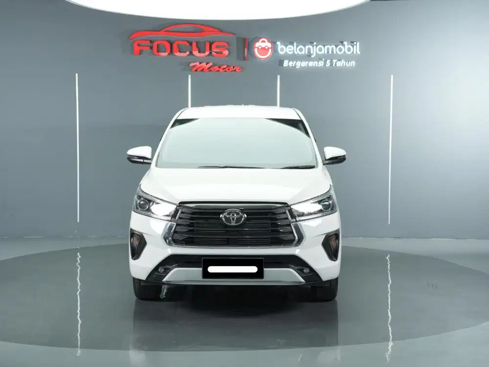 Km 16rb toyota kijang innova v diesel 2022 putih pajak panjang
