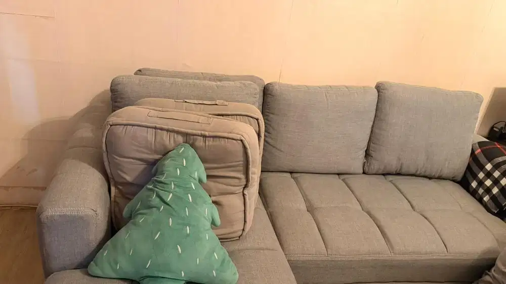 Sofa L sedang abu abu