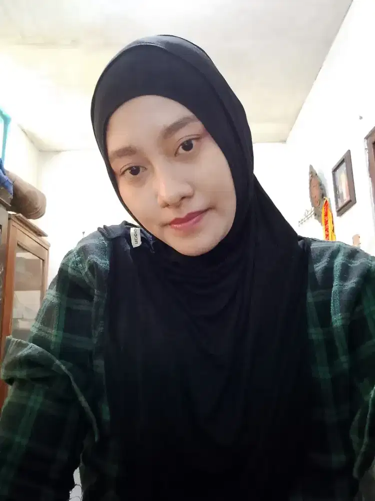 Diana ,baby sitter /jaga anak