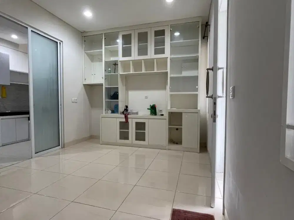 Disewakan Rumah Vanya Park Minimalis di Cluster Azura By Rumah Chinida (Dw)