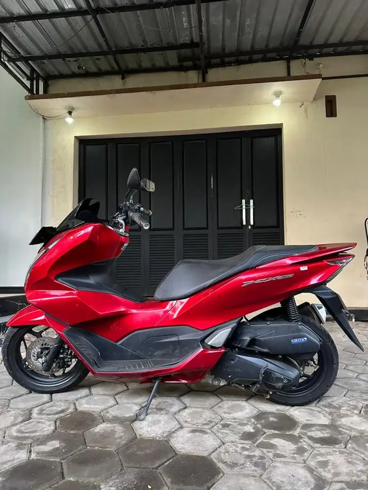 Pcx 2024 masih mulus pemakaian sendiri jarang di pake,kilo meter renda