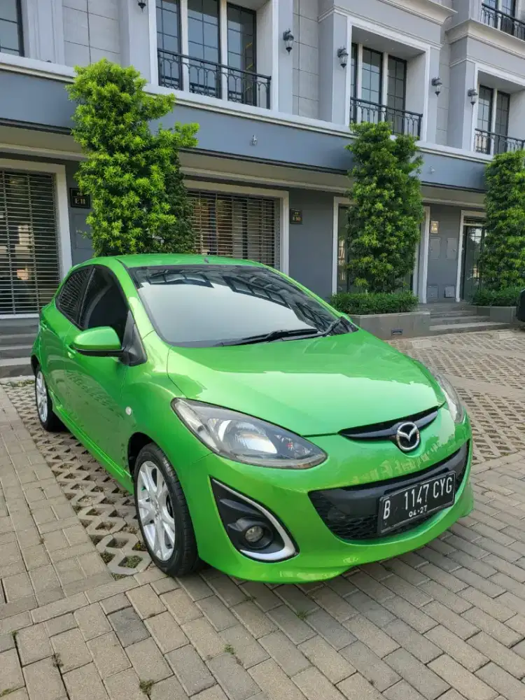 Mazda 2 HB at DP 5jt tahun 2010
