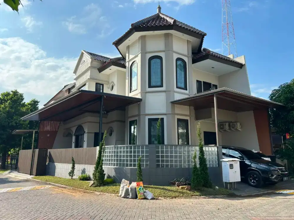 SALE Villa valensia pakuwon indah Full furnished, siap huni