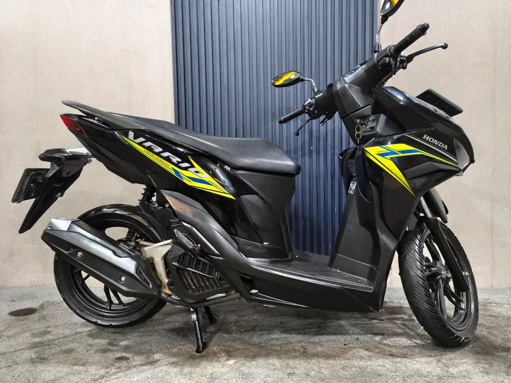 Vario 125 CBS 2023 istimewa mulus terawat siap pakai...
