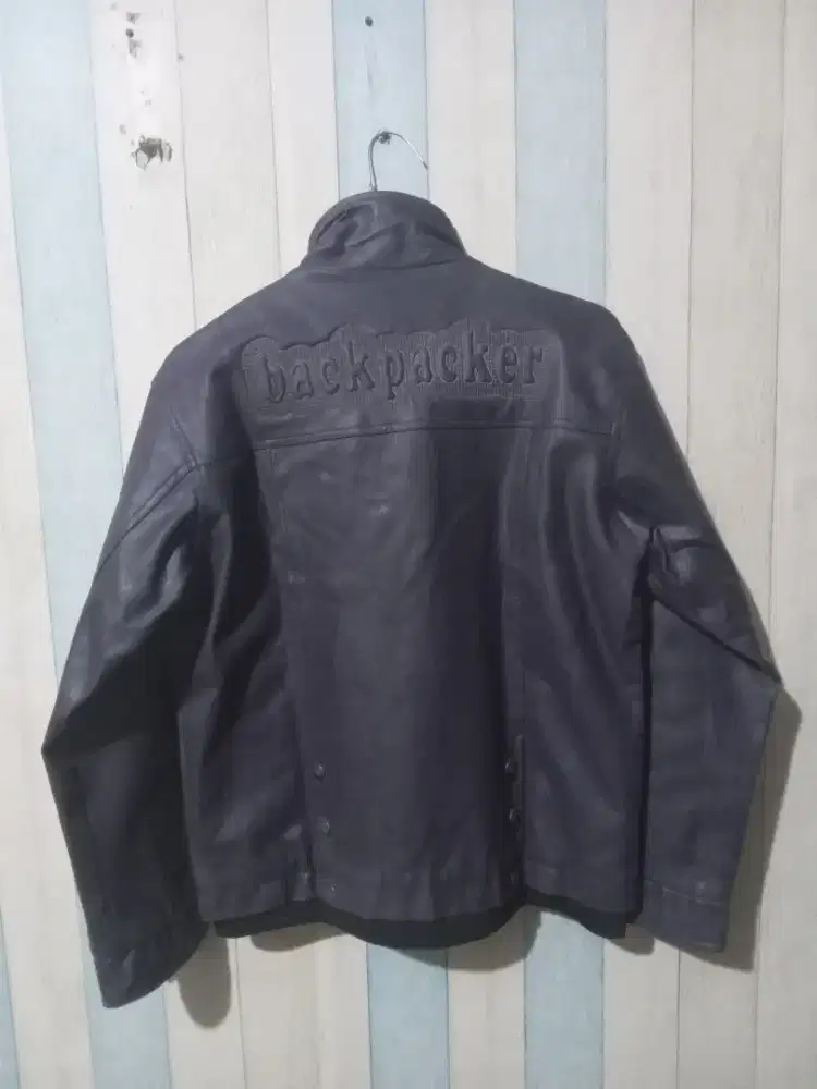 Jaket kulit Sintetis Backpacker ( Dark Puerple ) Size M