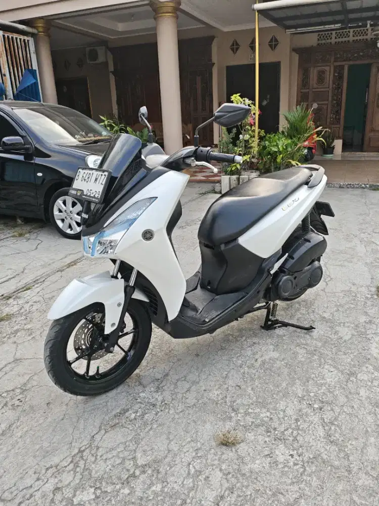 YAMAHA LEXY 2019