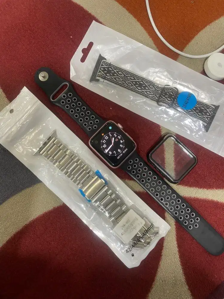 iWatch Series 2 42mm Rose Gold