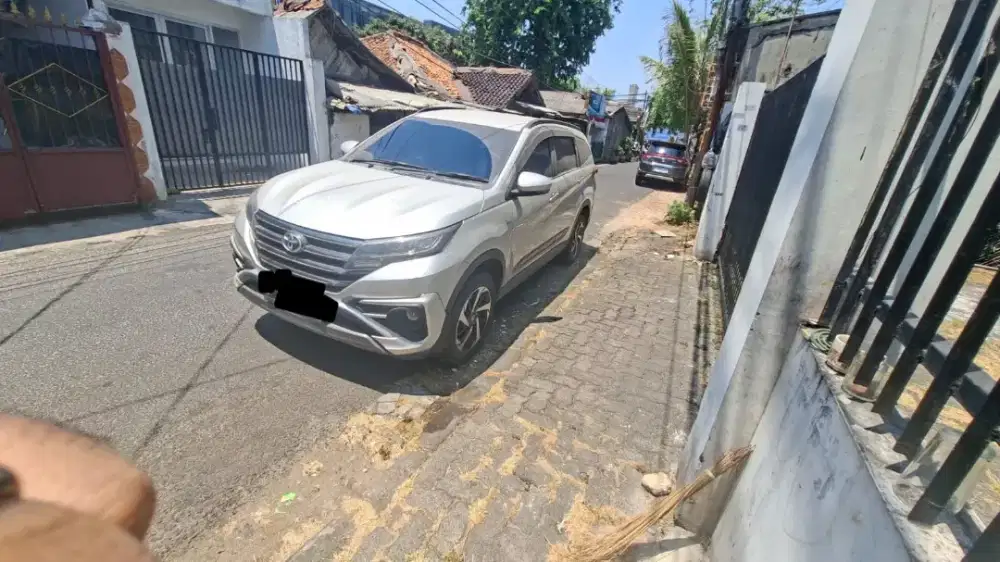 Km 50rb Rush gr sport tipe tertinggi 2022/2023 metic kaya mobil baru