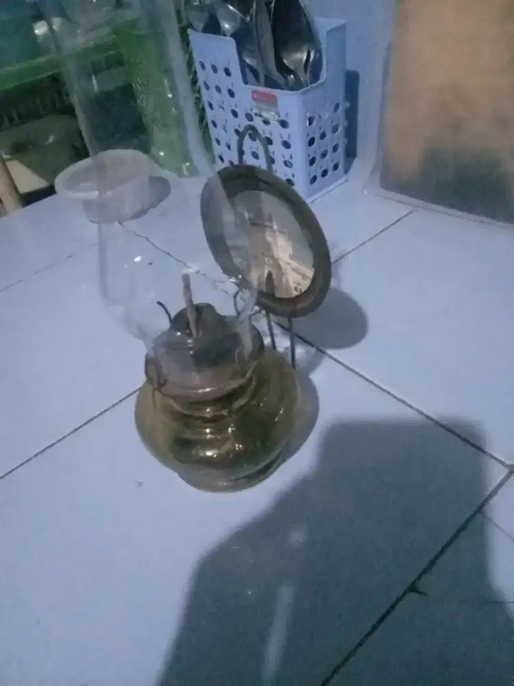 Lampu teplok jadul