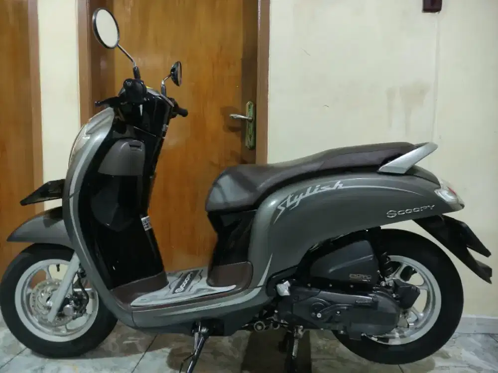 HONDA SCOOPY DONAT TAHUN 2019 KM LOW BEKAS RASA BARU CIKUTRA