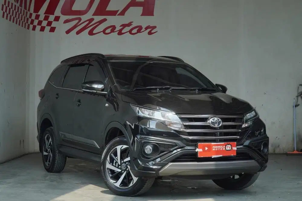 TOYOTA RUSH GR A/T 2024 HITAM KM LOW