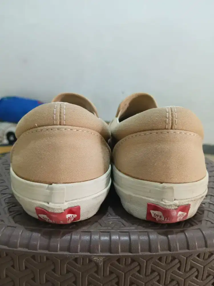 Vans slip on colors