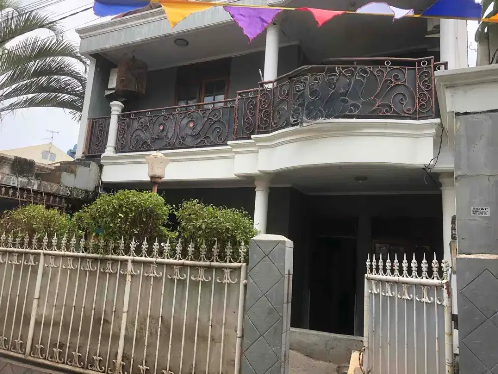 Dijual rumah taman asri larangan