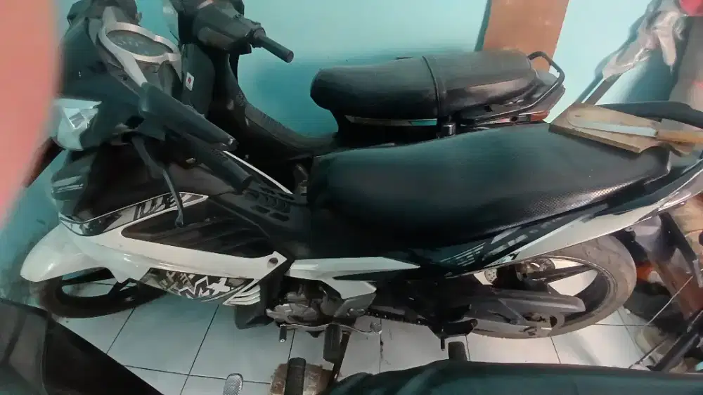Dijual motor bekas Jupiter MX 2013 pajak On