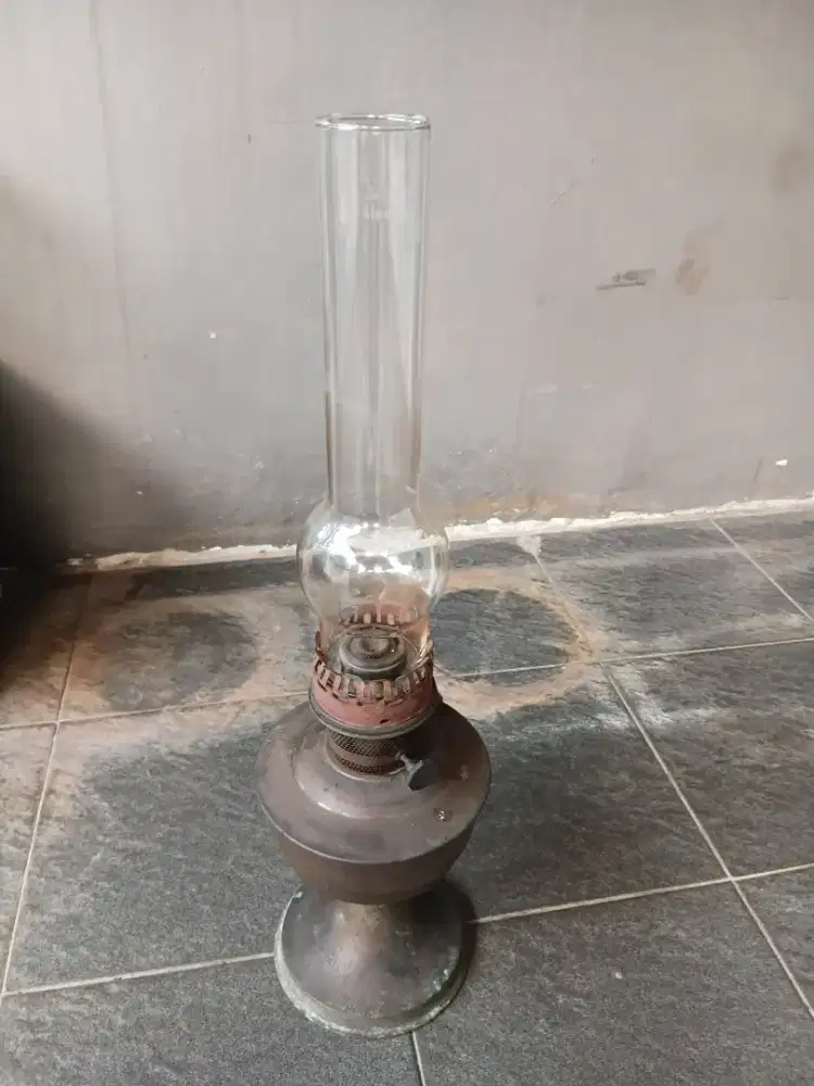 lampu minyak tanah aladdin