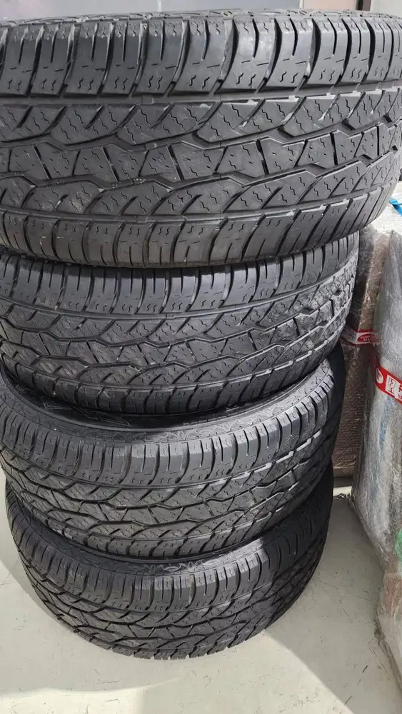 Ban MAXXIS BRAVO 771