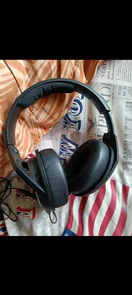 Dijual Headphone Sennheiser HD 461 Original.