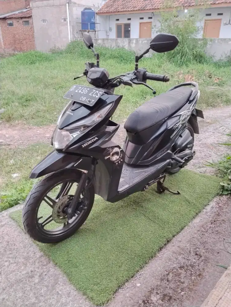 Honda Beat Street lengkap isi