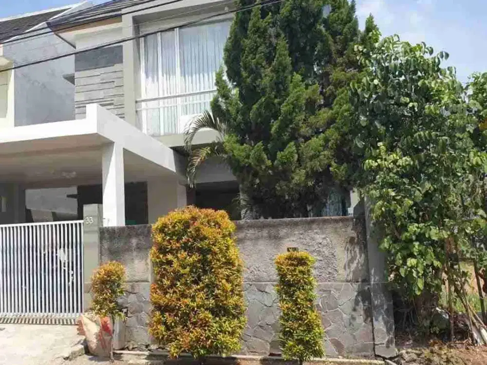 Rumah Siap Huni LT 230m² — Luas & Nyaman di Perumahan Antapani Bandung