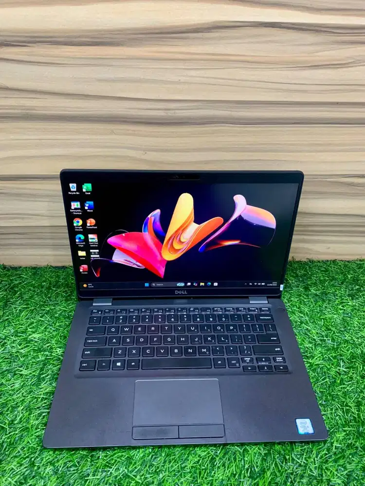Laptop Dell Latitude 5300 Core i5 Gen8 RAM 8GB 13.3inch N-DC