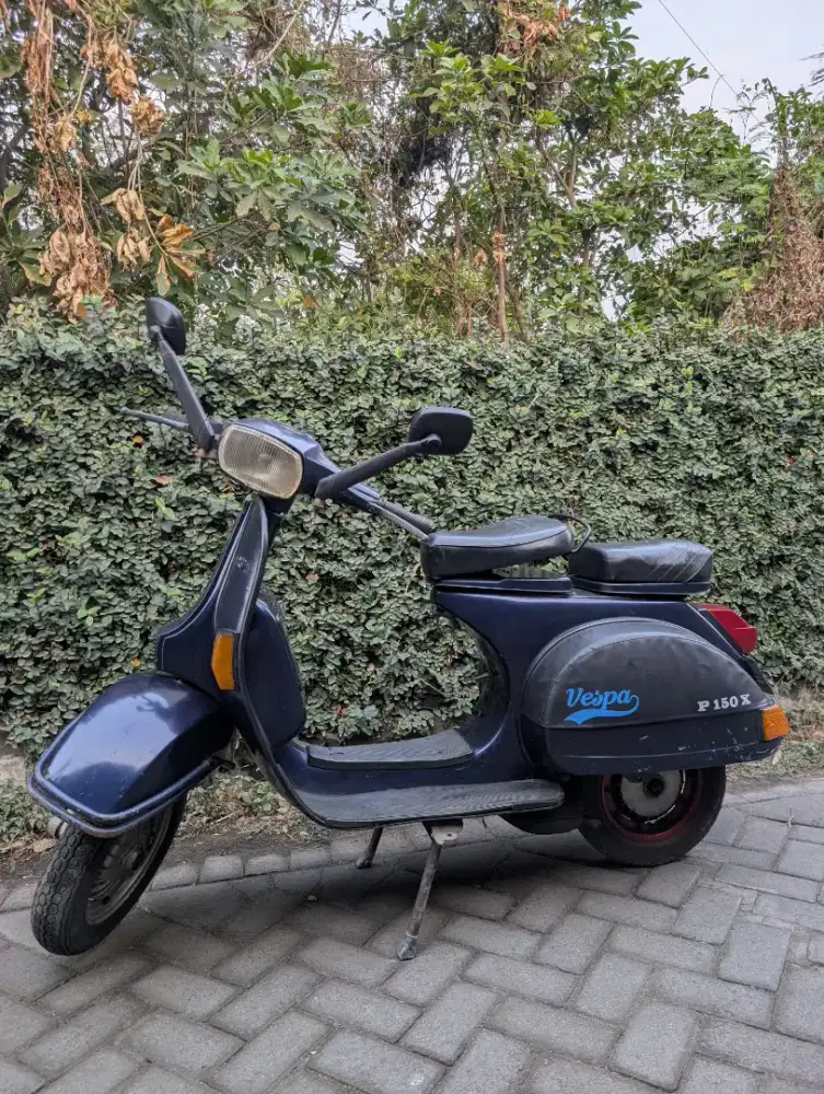 Vespa Exclusive 2 biru