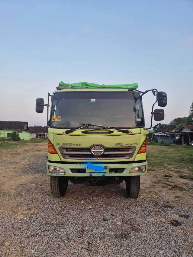 Jual Hino FL 235 TI