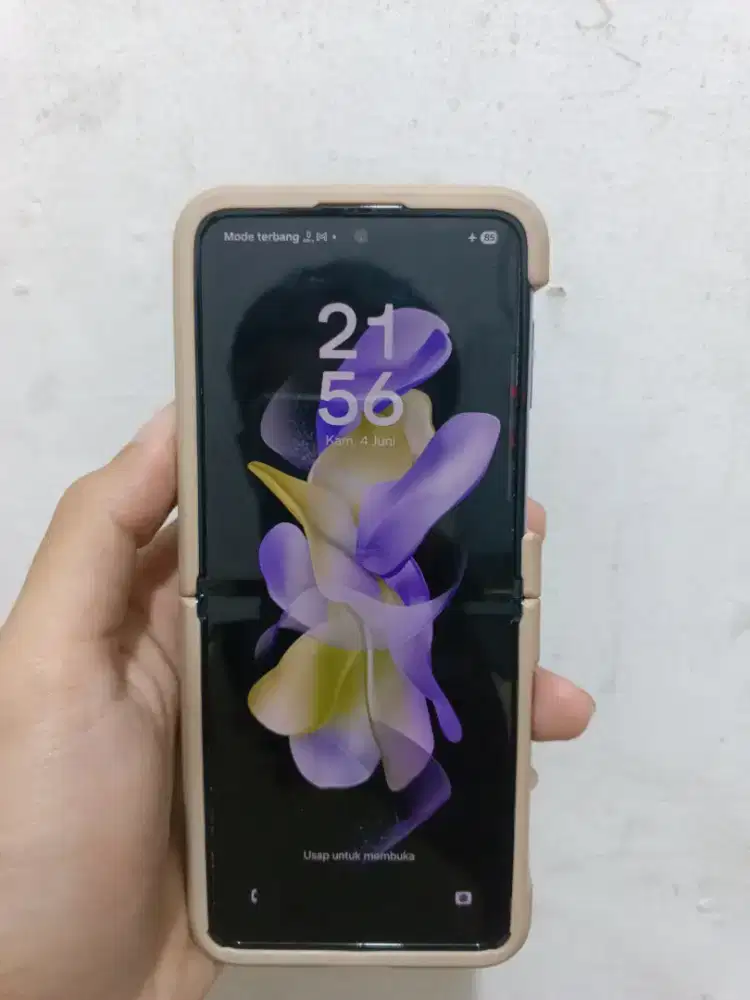 Samsung galaxy Z Flip 4