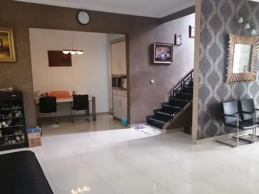RUMAH NGANTONG BESAR Cluster Beryl Summarecon Serpong