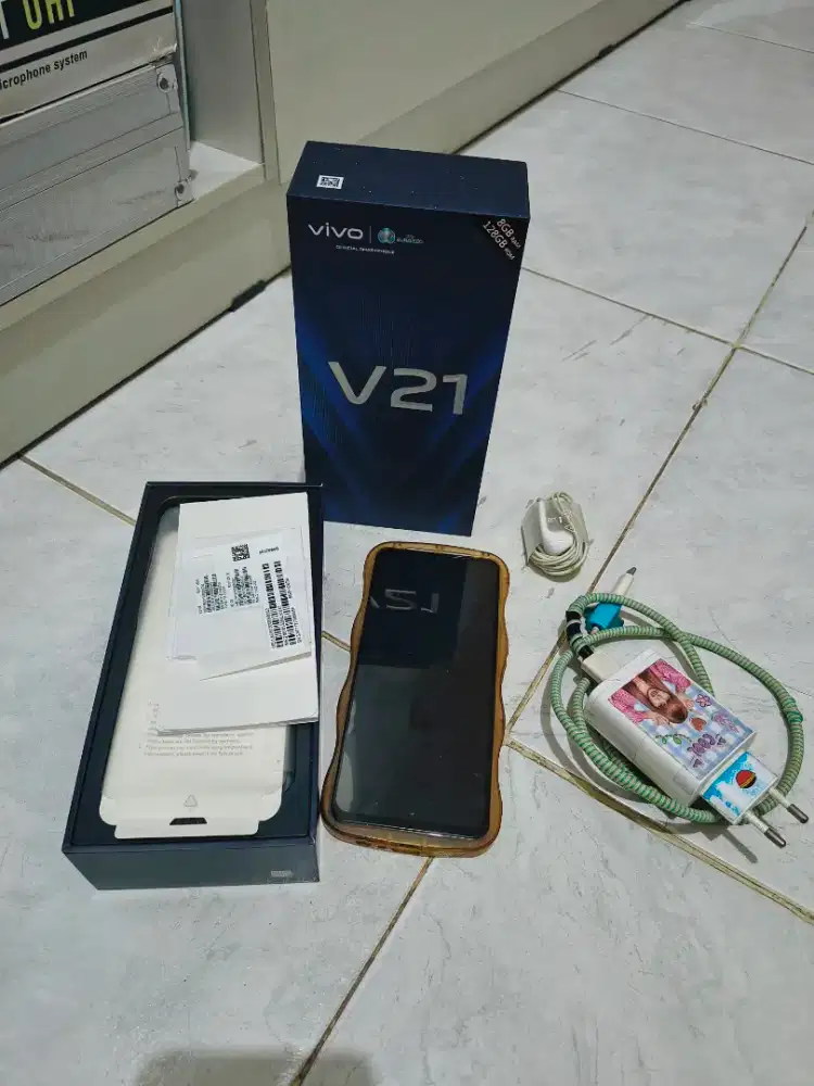 Vivo v21 4G 8/128gb
