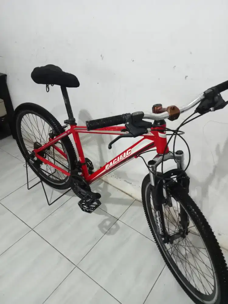 Sepeda gunung pacific ukuran dewasa bahan Aloy speed Shimano altus
