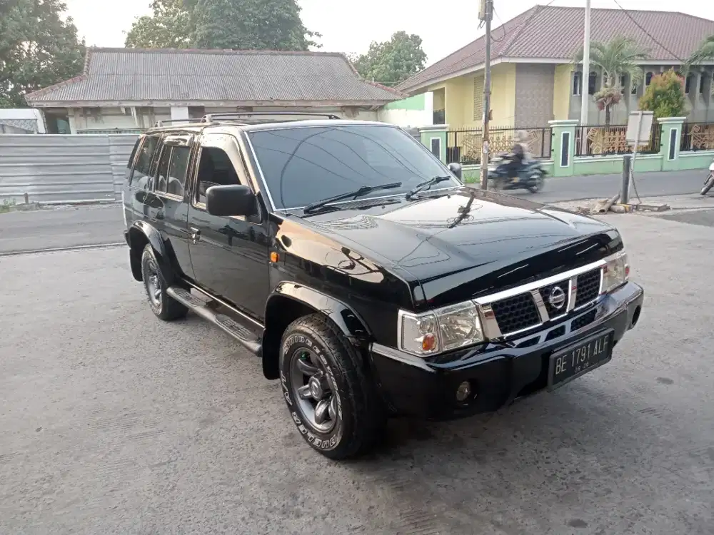 Nissan Terrano spirit S3 istimewa