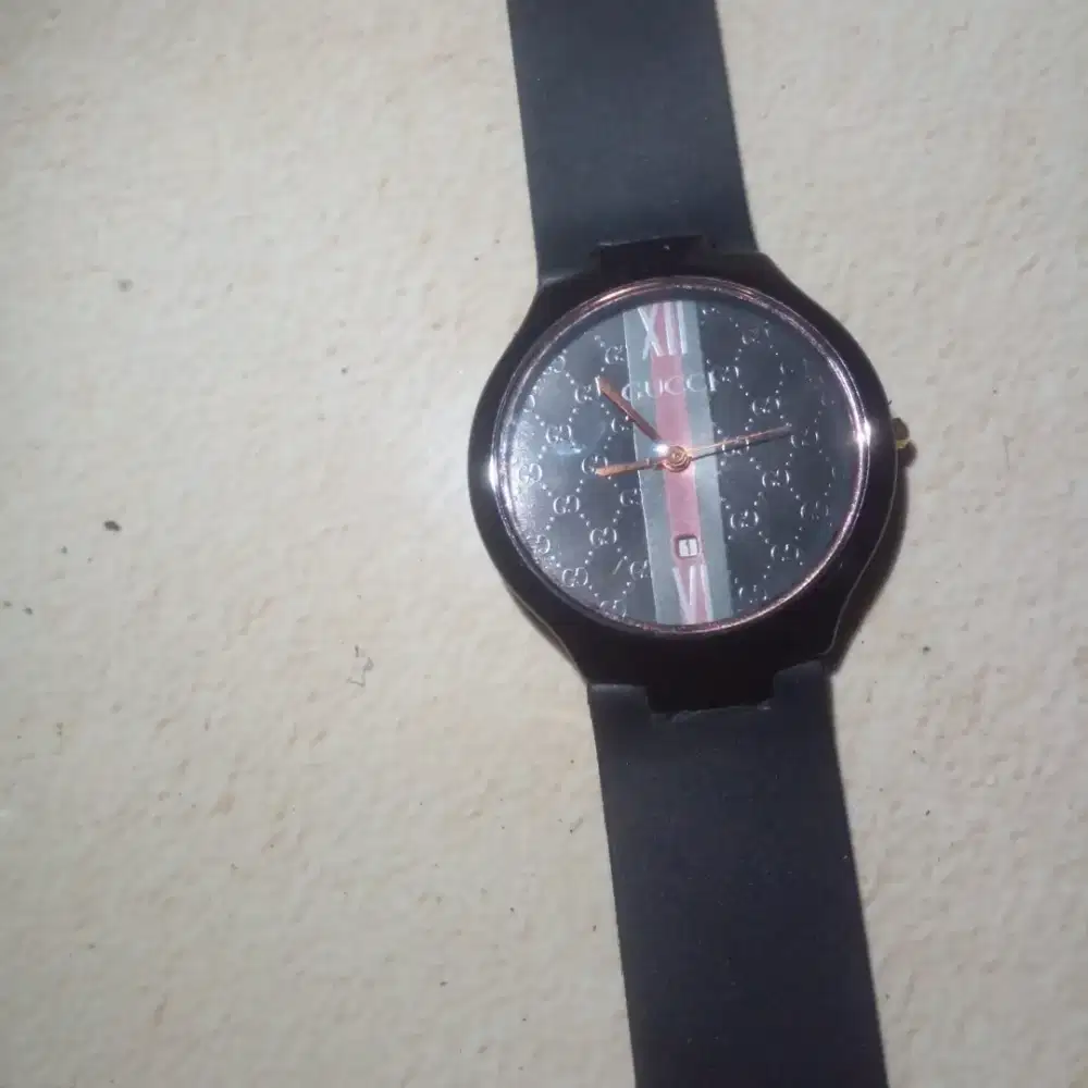 Jam Tangan GUCCI ori
